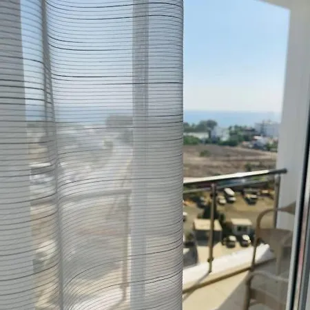 Penthouse Am Long Mit Meerblick * Trikomo